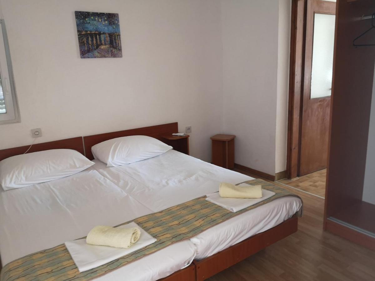 Bellavista Bed And Breakfast Pag Town Bagian luar foto